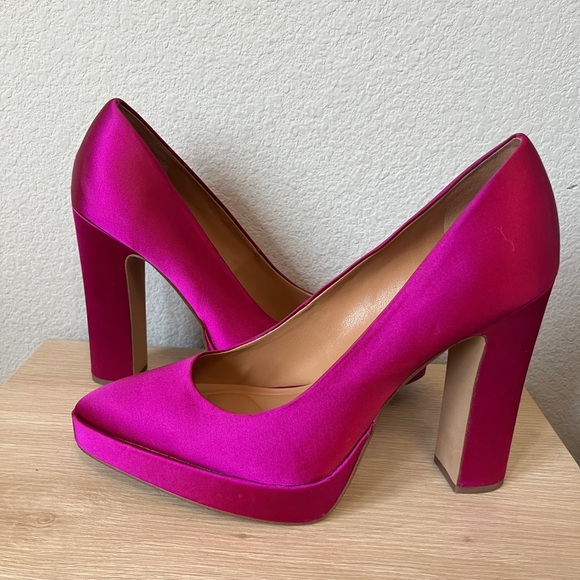 Jessica Simpson Shoes - Jessica Simpson Fuchsia Platform Heels
